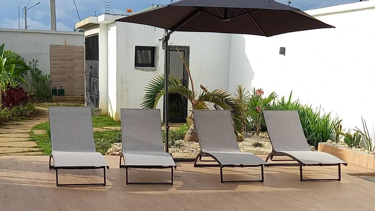 Villa Bolati, Avec Piscine, Jacuzzi, Jardin Et Vue Bonoua Exterior foto