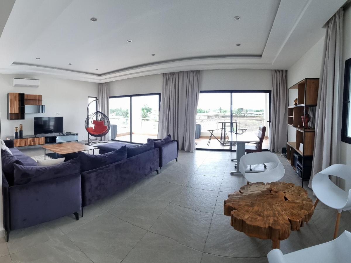 Villa Bolati, Avec Piscine, Jacuzzi, Jardin Et Vue Bonoua Exterior foto