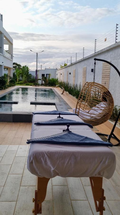 Villa Bolati, Avec Piscine, Jacuzzi, Jardin Et Vue Bonoua Exterior foto